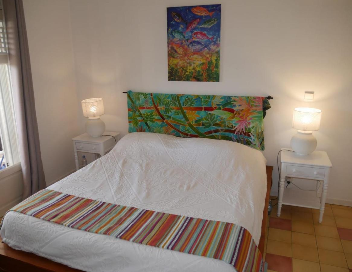 Tarare Villa *